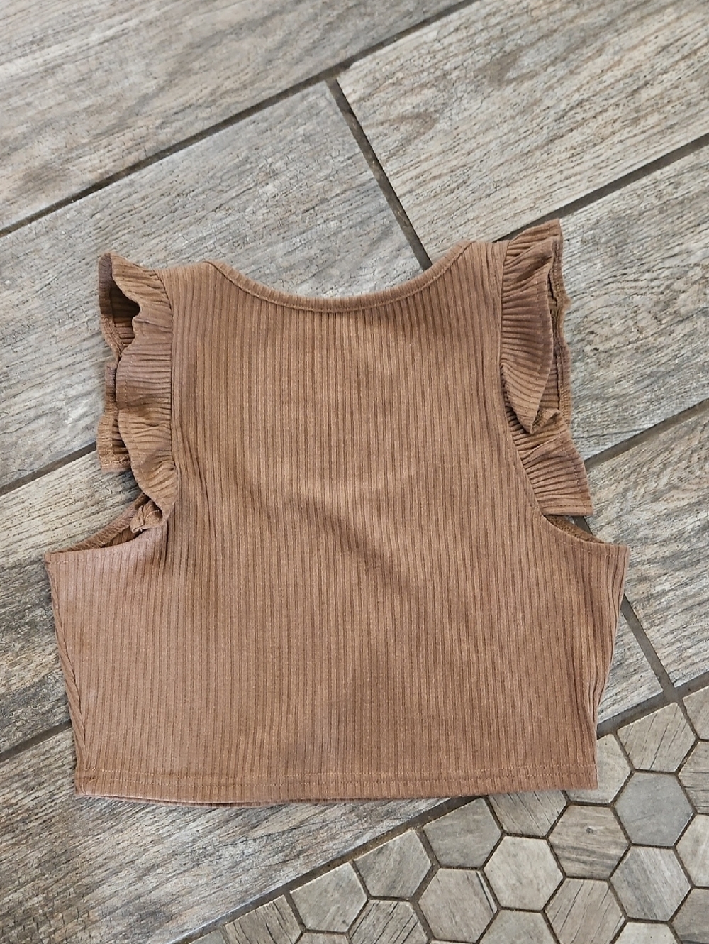Ribbed Ruffle Sleeve Crop Top — Tan Size Medium - Picture 2 of 3